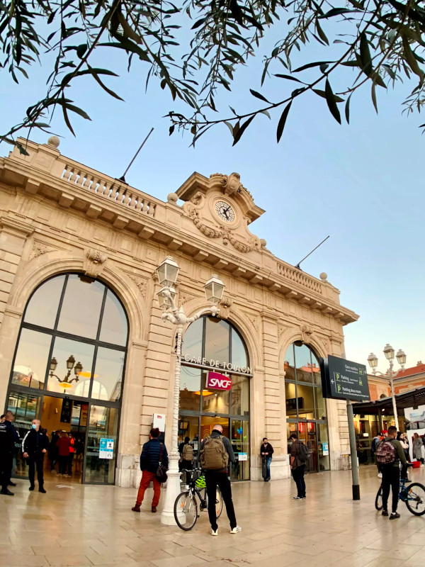 Transfert gare chauffeur privé Golfe de Saint-Tropez